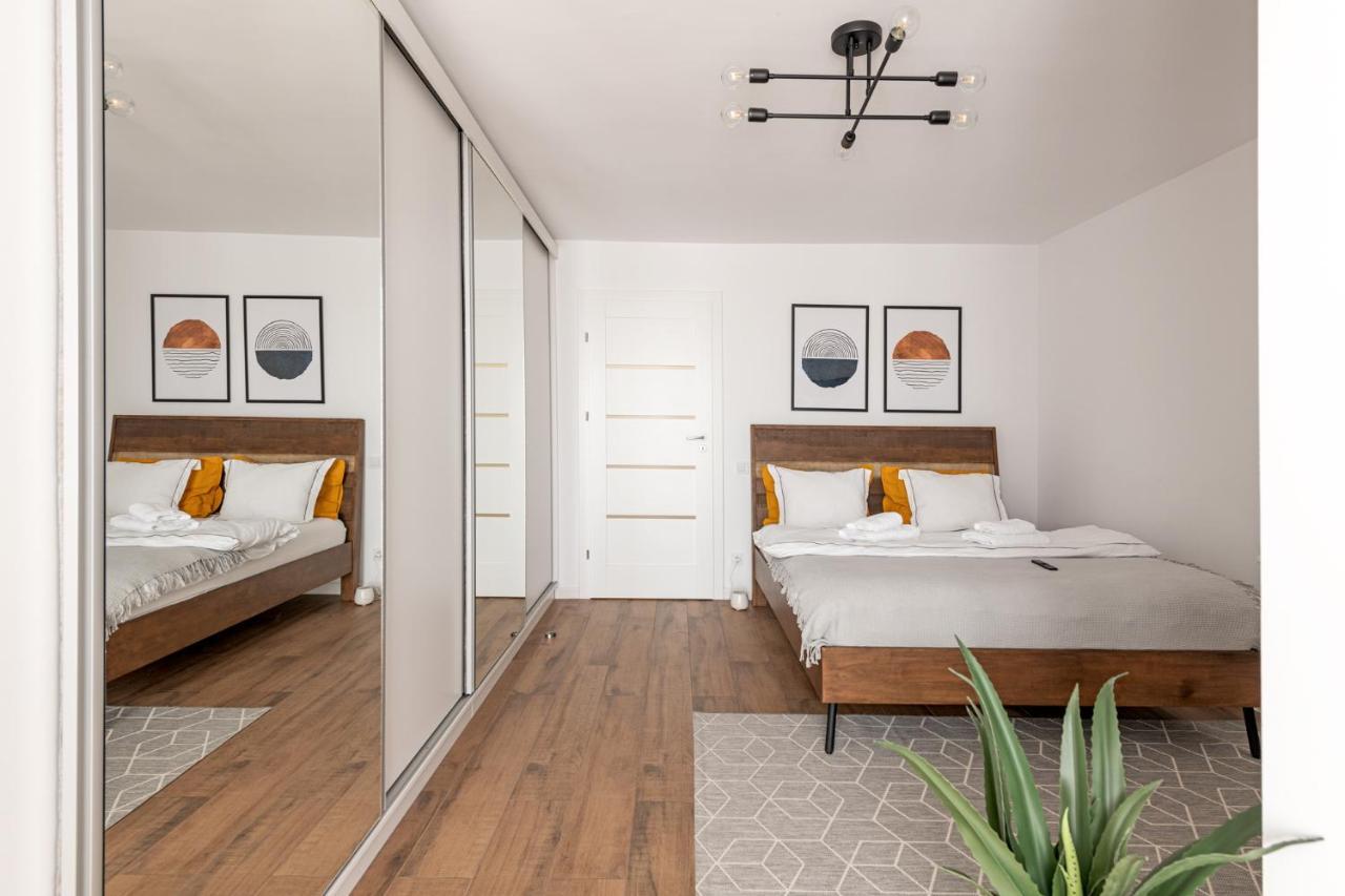 Moon Apartments คลูจ-นาโปกา ภายนอก รูปภาพ