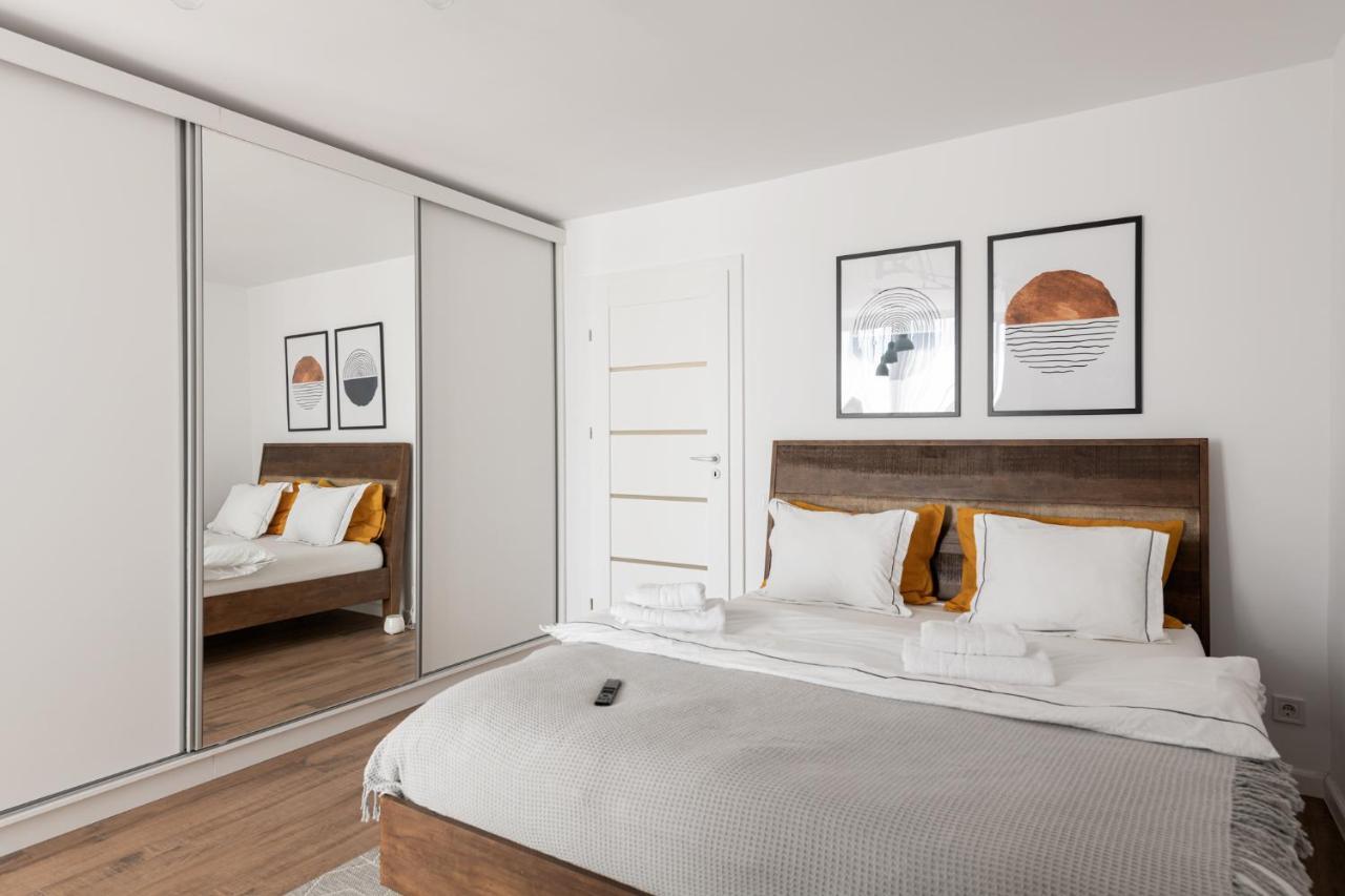 Moon Apartments คลูจ-นาโปกา ภายนอก รูปภาพ